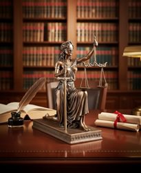 Justitia figur gave til nyuddannet jurist